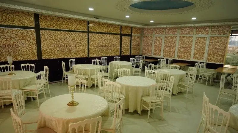 Sünnet düğünü için hazırlanmış teras salonu